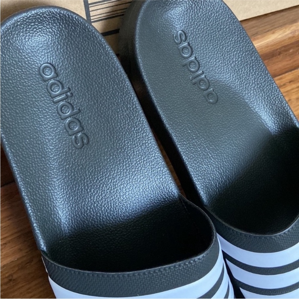 NIB Adidas Black and White Striped Slides - Picture 4 of 8